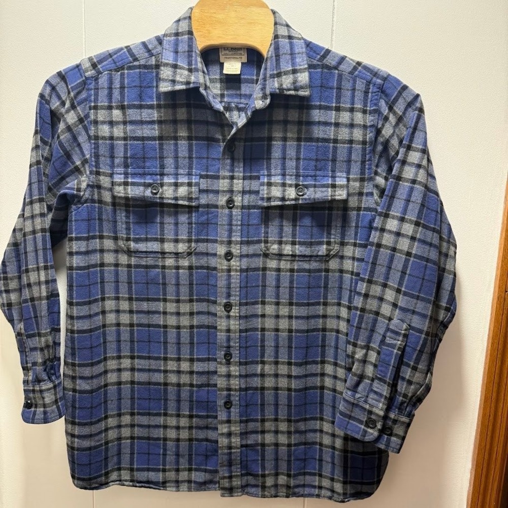 LL Bean Mens Flannel Shirt Blue Plaid Traditional Fit Double Pocket Size Large